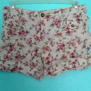 Cream floral shorts